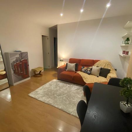 De Frente A 4 Torres, Habitacion Con Bano Hotel Мадрид Екстериор снимка